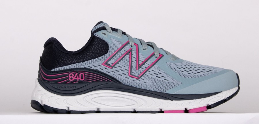 Femmes New Balance Sport | 840V5